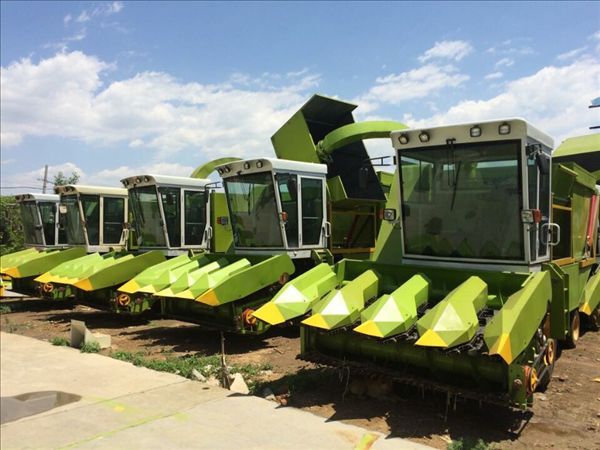 玉米收獲機